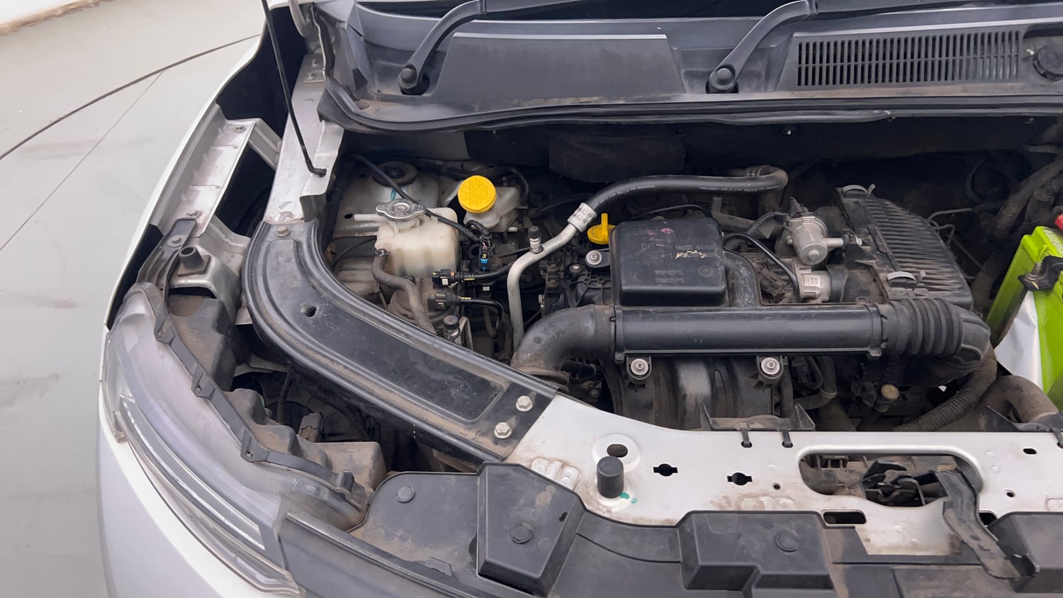 Used 2021 Renault Kiger RXL MT Petrol Manual engine ENGINE RIGHT SIDE VIEW