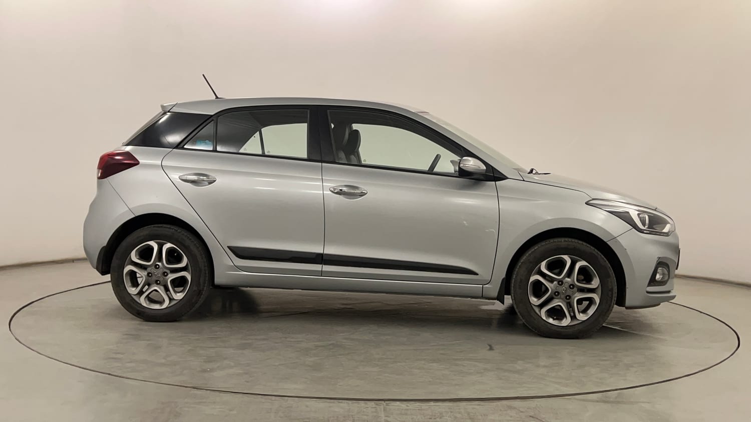Used 2019 Hyundai Elite i20 Asta 1.2 (O) Petrol Manual exterior RIGHT SIDE VIEW