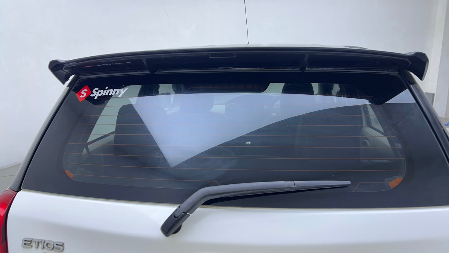 Used 2016 Toyota Etios Liva V Petrol Manual top_features Rear wiper