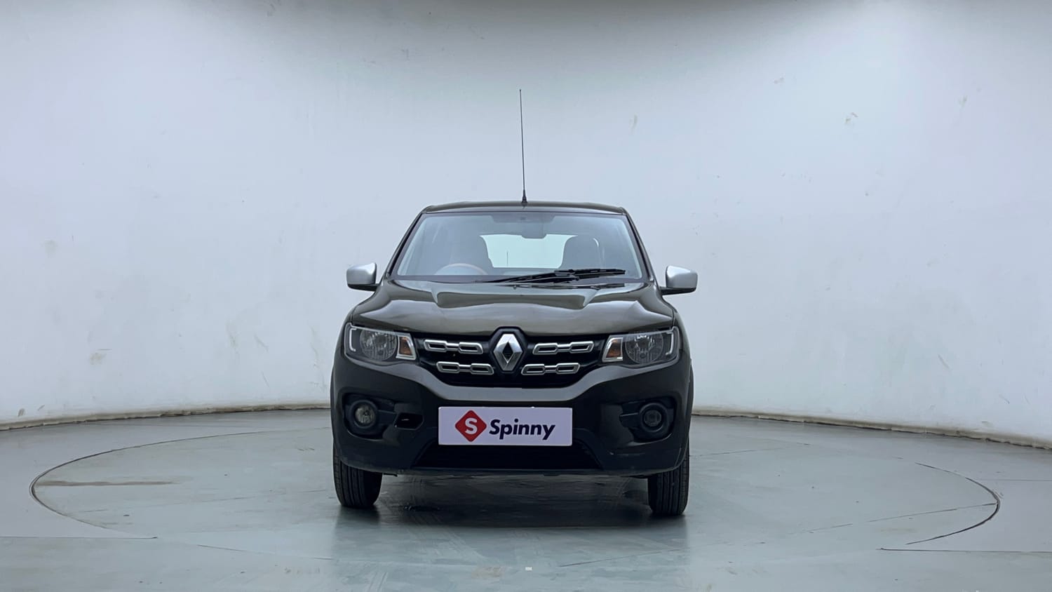 Used 2018 Renault Kwid 1.0 RXT Petrol Manual exterior FRONT VIEW