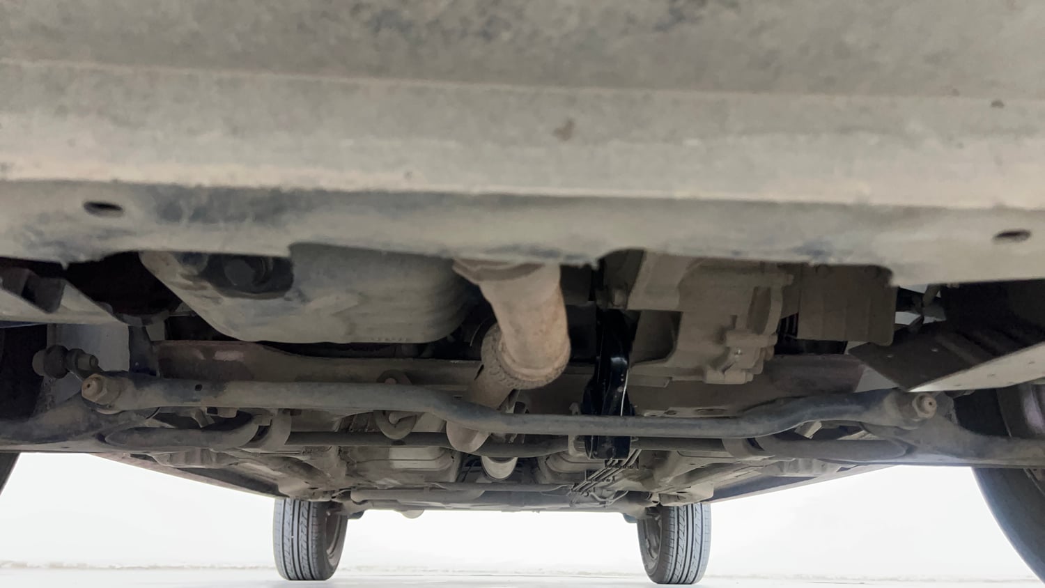 Used 2019 Tata Tiago Revotron XZA Petrol Automatic extra FRONT LEFT UNDERBODY VIEW