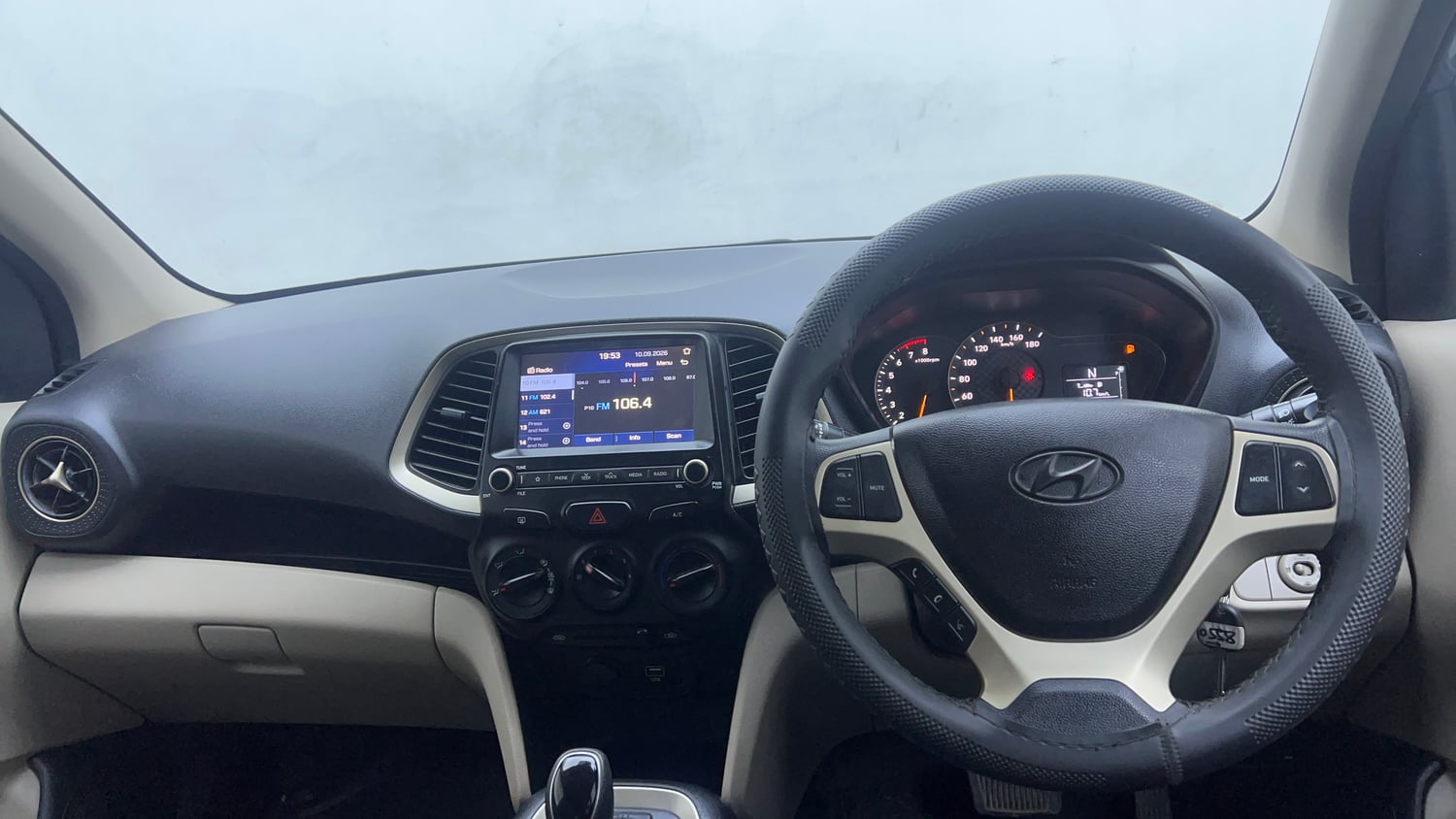 Used 2019 Hyundai Santro Sportz AMT Petrol Automatic interior DASHBOARD VIEW