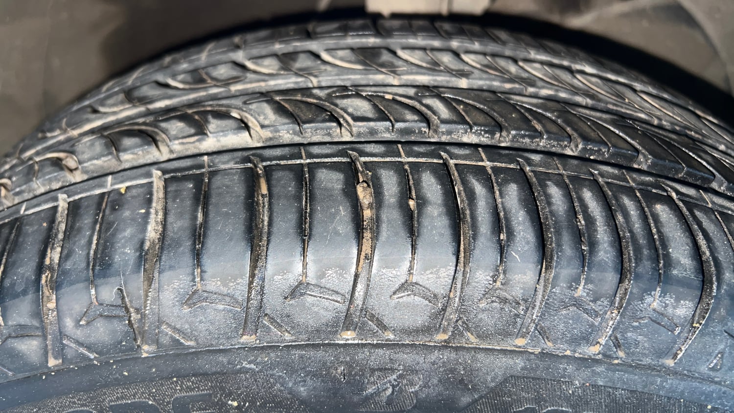 Used 2018 Maruti Suzuki Baleno Delta 1.2 Petrol Manual tyres RIGHT FRONT TYRE TREAD VIEW