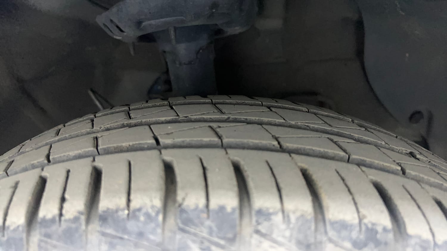 Used 2023 Hyundai Grand i10 Nios Era 1.2 Kappa VTVT Petrol Manual tyres RIGHT FRONT TYRE TREAD VIEW