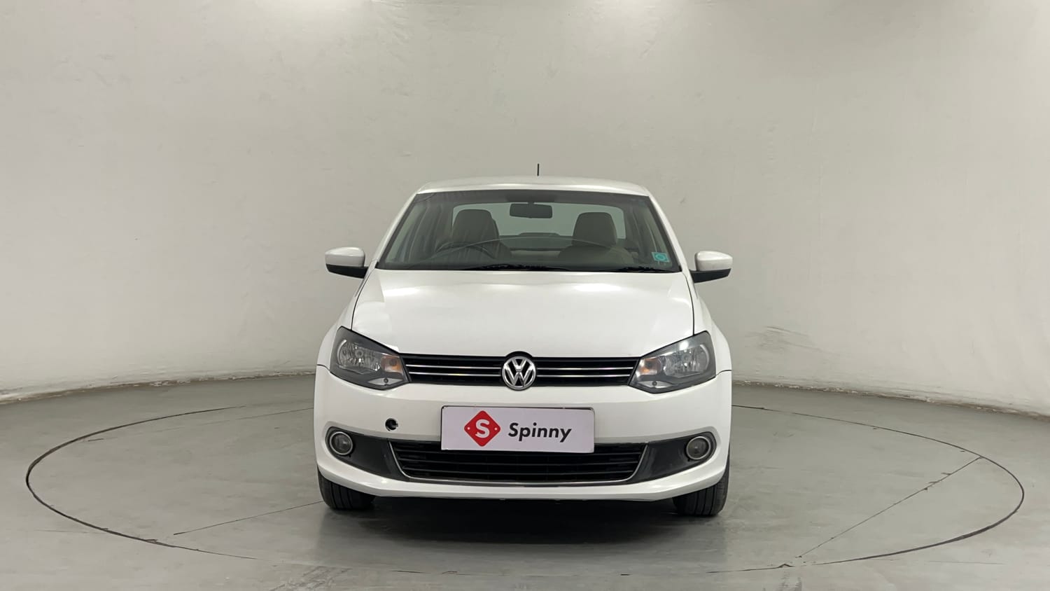Used 2014 Volkswagen Vento Highline Petrol Petrol Manual exterior FRONT VIEW