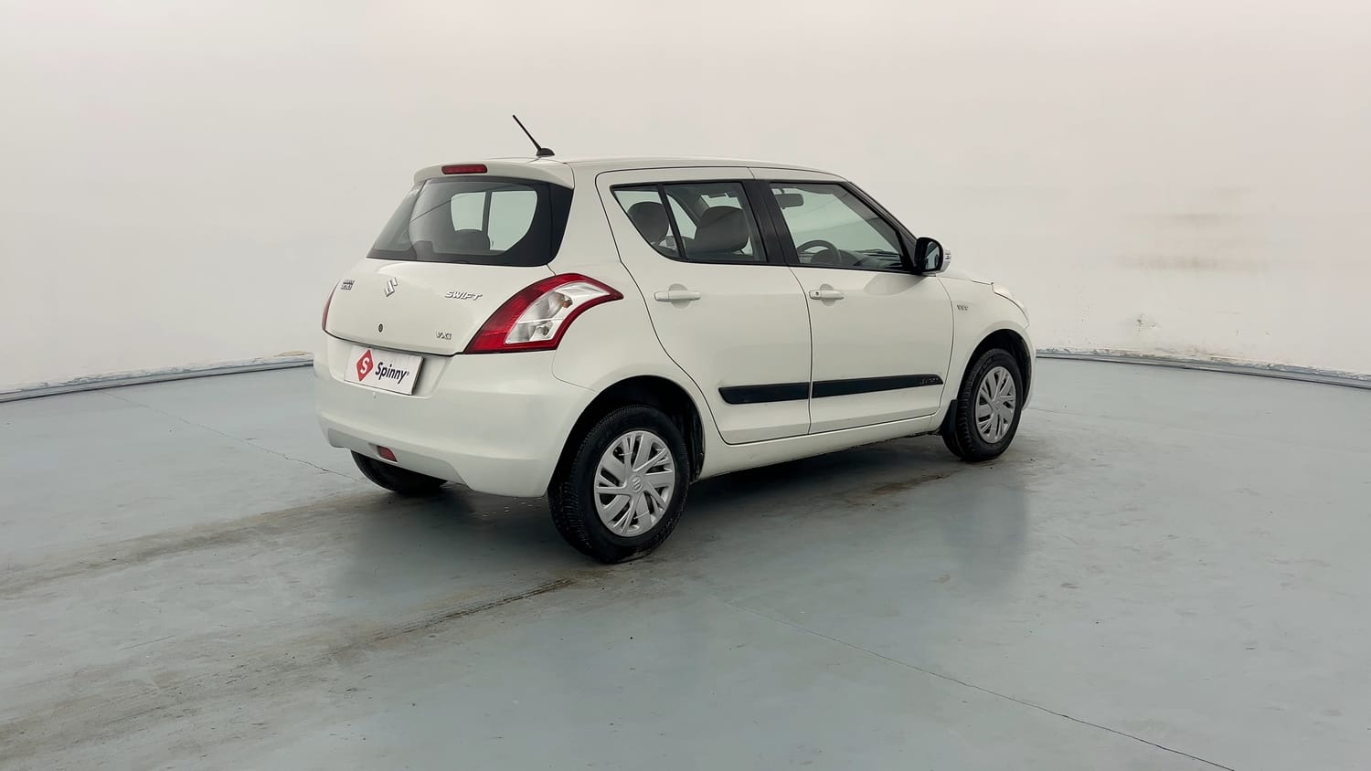 Used 2016 Maruti Suzuki Swift VXi Petrol Manual exterior RIGHT REAR CORNER VIEW