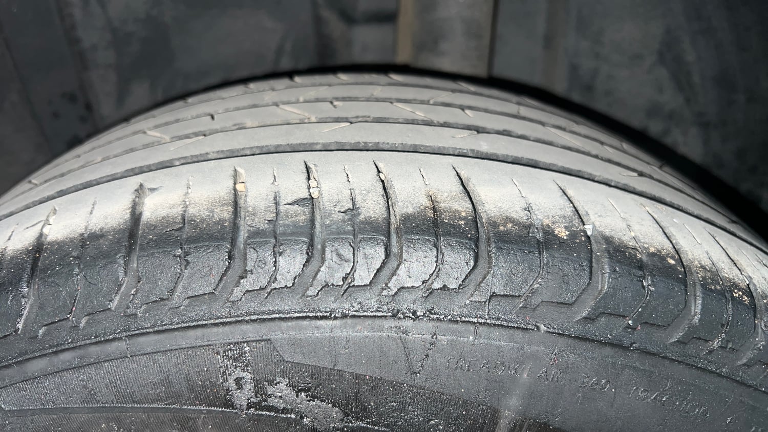 Used 2022 Skoda Slavia Style 1.0L TSI MT Petrol Manual tyres LEFT REAR TYRE TREAD VIEW