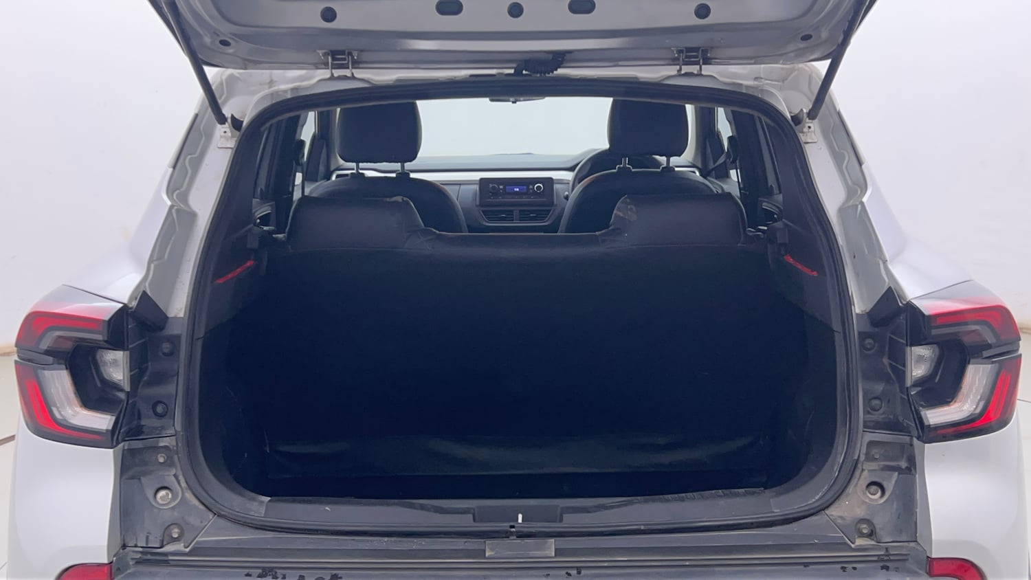 Used 2021 Renault Kiger RXL MT Petrol Manual interior DICKY INSIDE VIEW