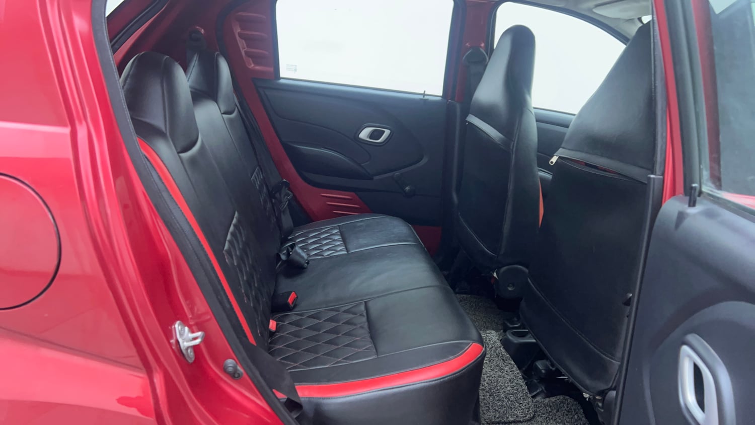Used 2018 Datsun Redi-GO S 1.0 AMT Petrol Automatic interior RIGHT SIDE REAR DOOR CABIN VIEW