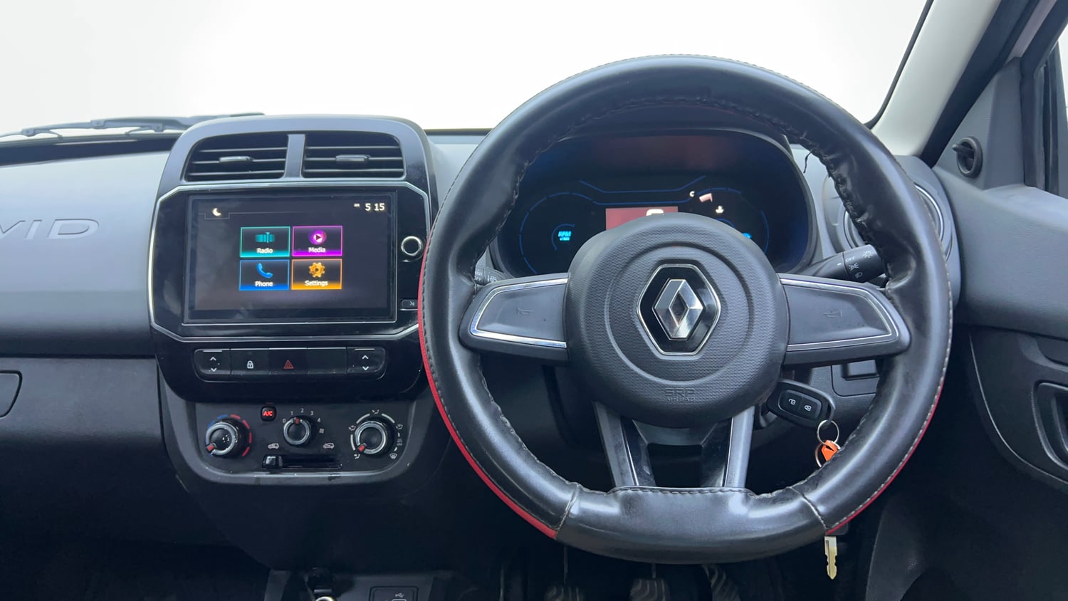 Used 2020 Renault Kwid 1.0 RXT Opt Petrol Manual interior STEERING VIEW