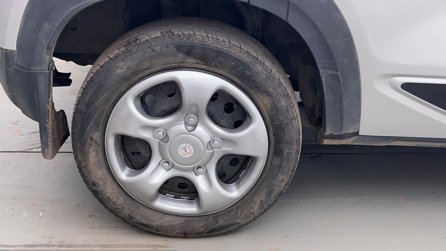 Used 2021 Renault Kiger RXL MT Petrol Manual tyres RIGHT REAR TYRE RIM VIEW