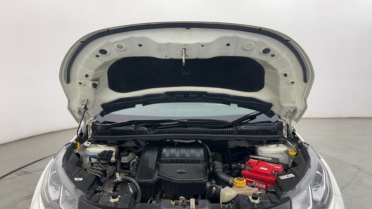 Used 2021 Tata Nexon XZA Plus (O) Diesel Diesel Automatic engine ENGINE & BONNET OPEN FRONT VIEW