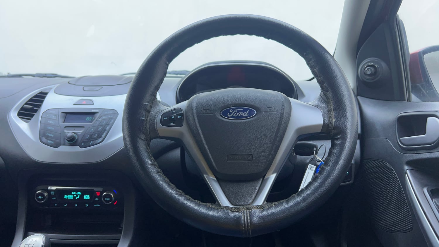 Used 2015 Ford Figo Titanium1.5 TDCi Diesel Manual interior STEERING VIEW