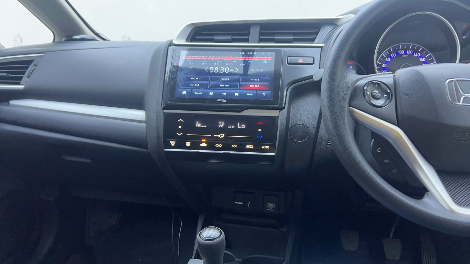 Used 2018 Honda WR-V VX MT Petrol Petrol Manual interior MUSIC SYSTEM & AC CONTROL VIEW