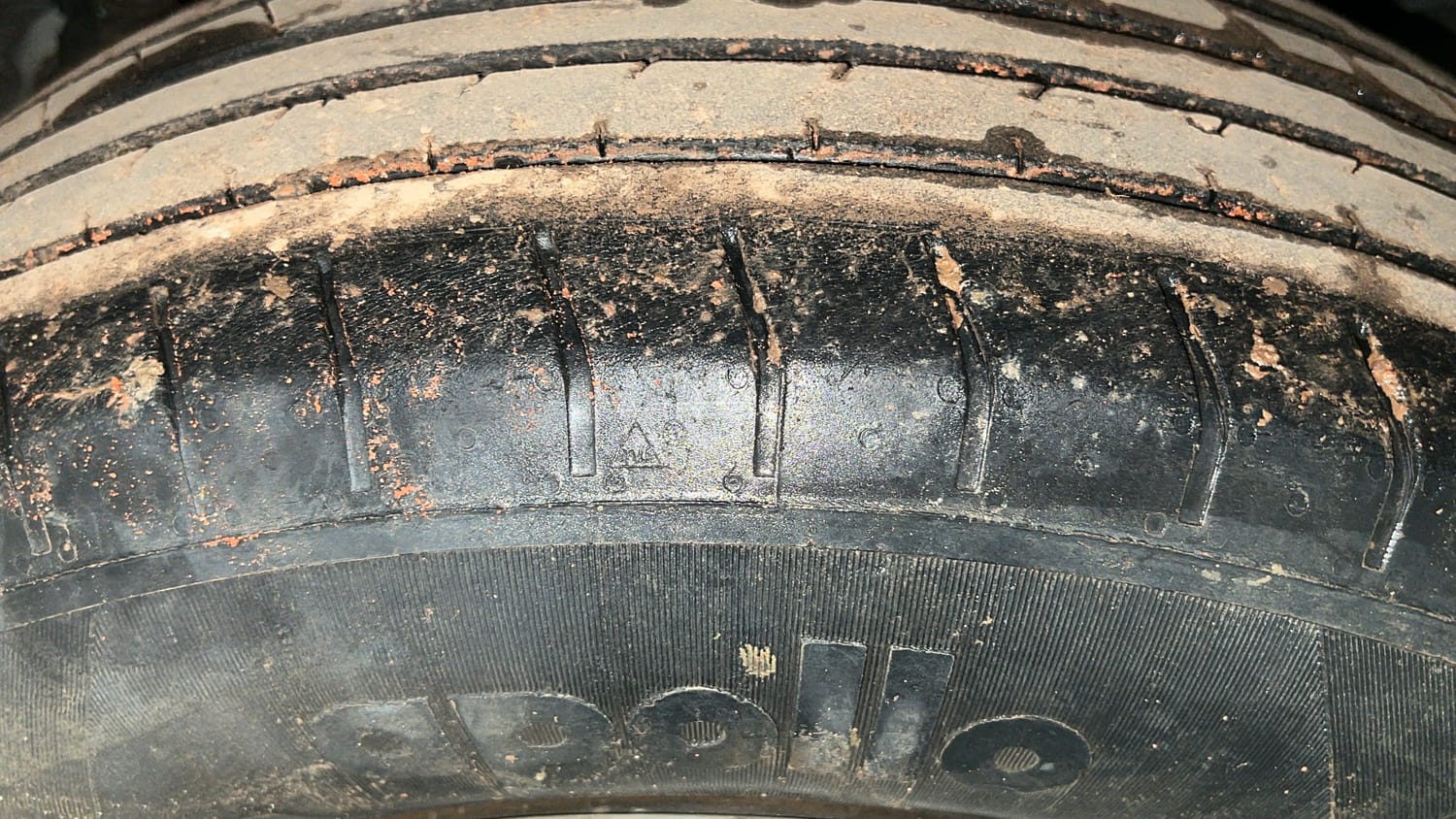 Used 2021 Hyundai Venue S Plus 1.2 Petrol Petrol Manual tyres LEFT REAR TYRE TREAD VIEW