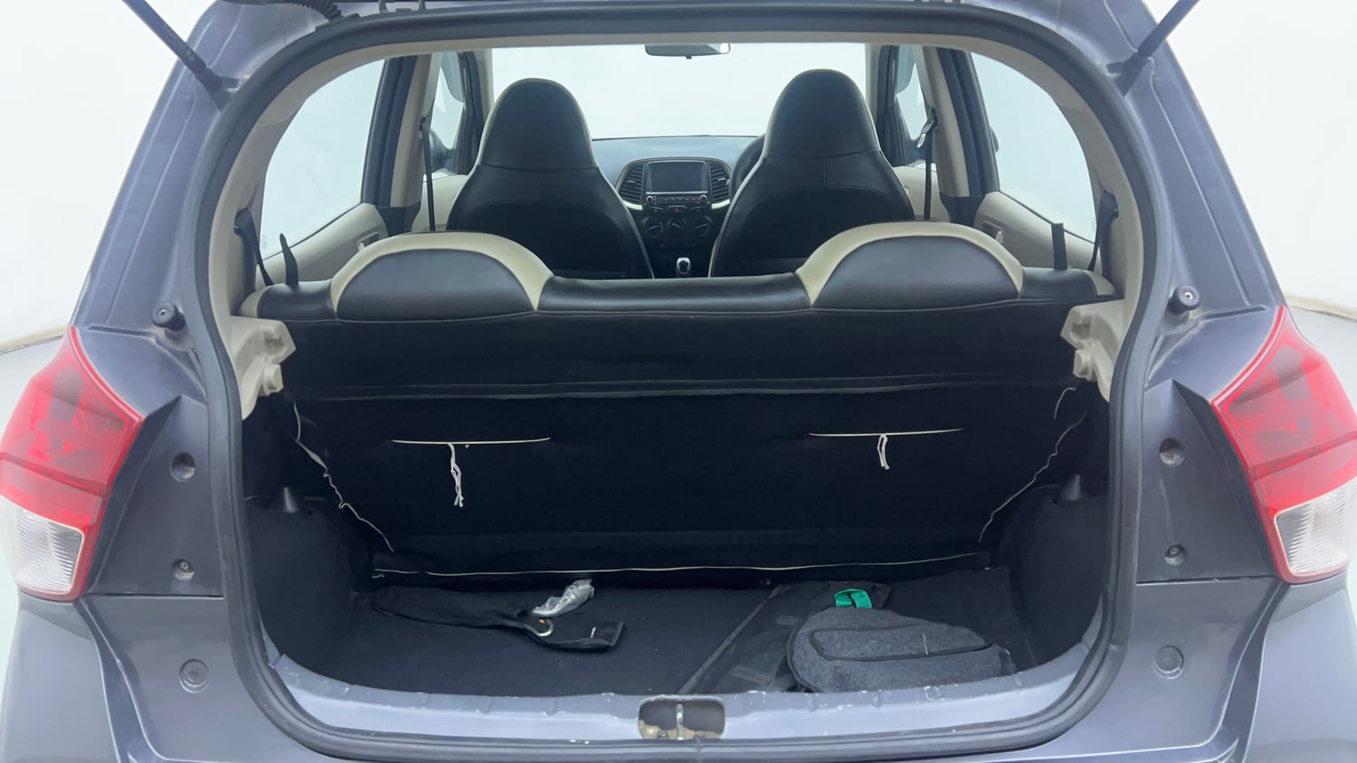 Used 2019 Hyundai Santro Sportz AMT Petrol Automatic interior DICKY INSIDE VIEW