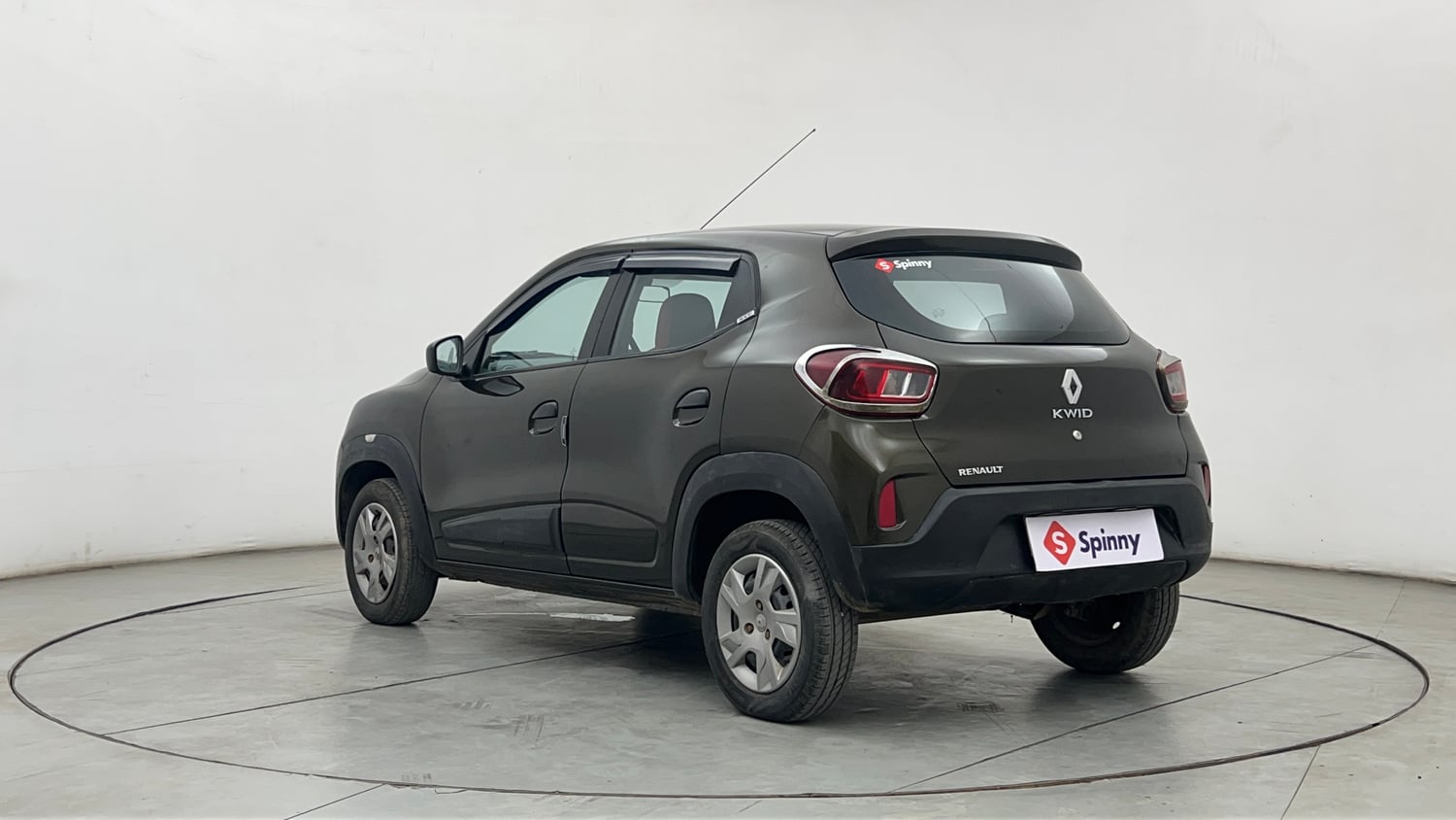 Used 2021 Renault Kwid RXT 1.0 (O) Petrol Manual exterior LEFT REAR CORNER VIEW