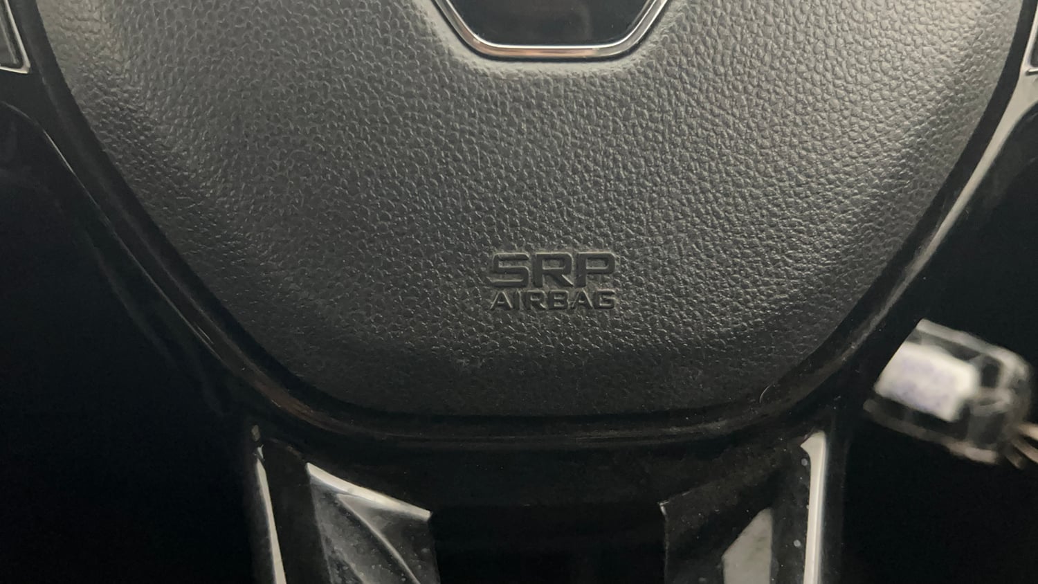 Used 2021 Renault Kiger RXL MT Petrol Manual top_features Airbags