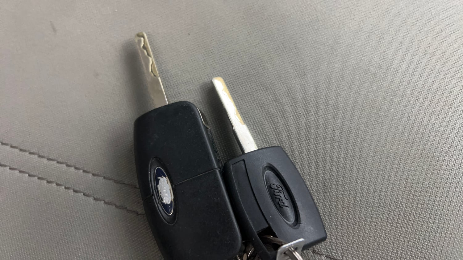 Used 2016 Ford EcoSport Ambiente 1.5L TDCi Diesel Manual extra CAR KEY VIEW