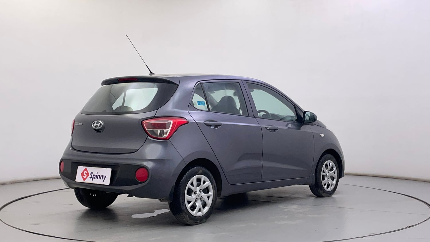 Used 2018 Hyundai Grand i10 Magna 1.2 Kappa VTVT Petrol Manual exterior RIGHT REAR CORNER VIEW