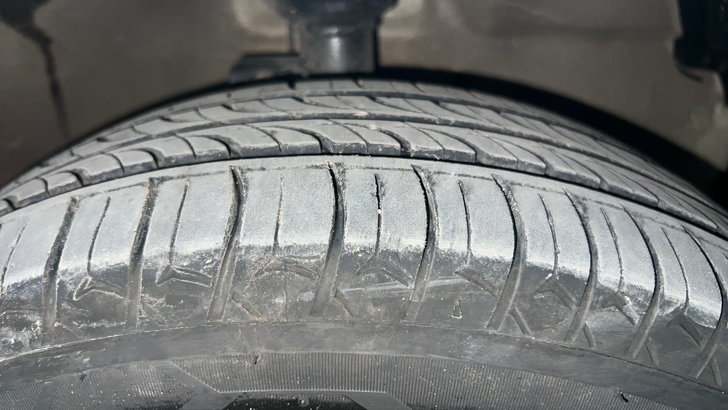 Used 2020 Maruti Suzuki Celerio ZXi Petrol Manual tyres RIGHT FRONT TYRE TREAD VIEW