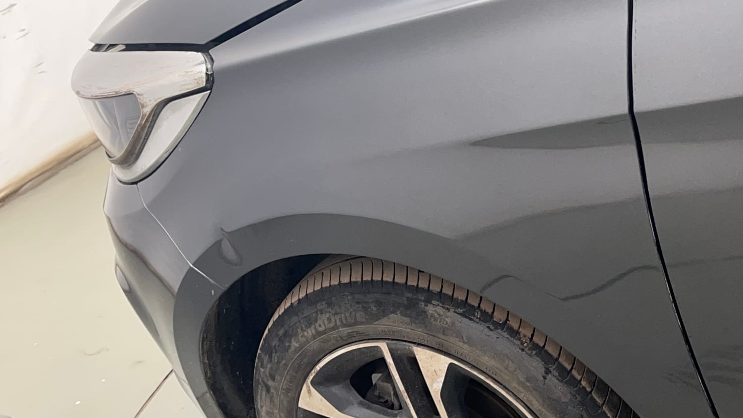 Used 2025 Tata Tiago XZ Plus Petrol Manual dents MINOR DENT