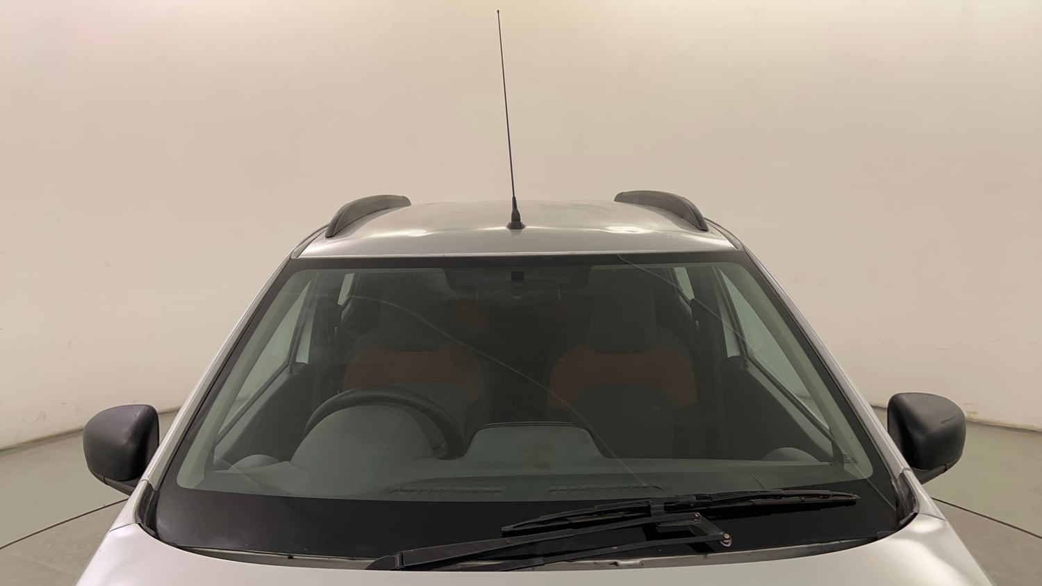 Used 2016 Renault Kwid RXT Petrol Manual exterior FRONT WINDSHIELD VIEW