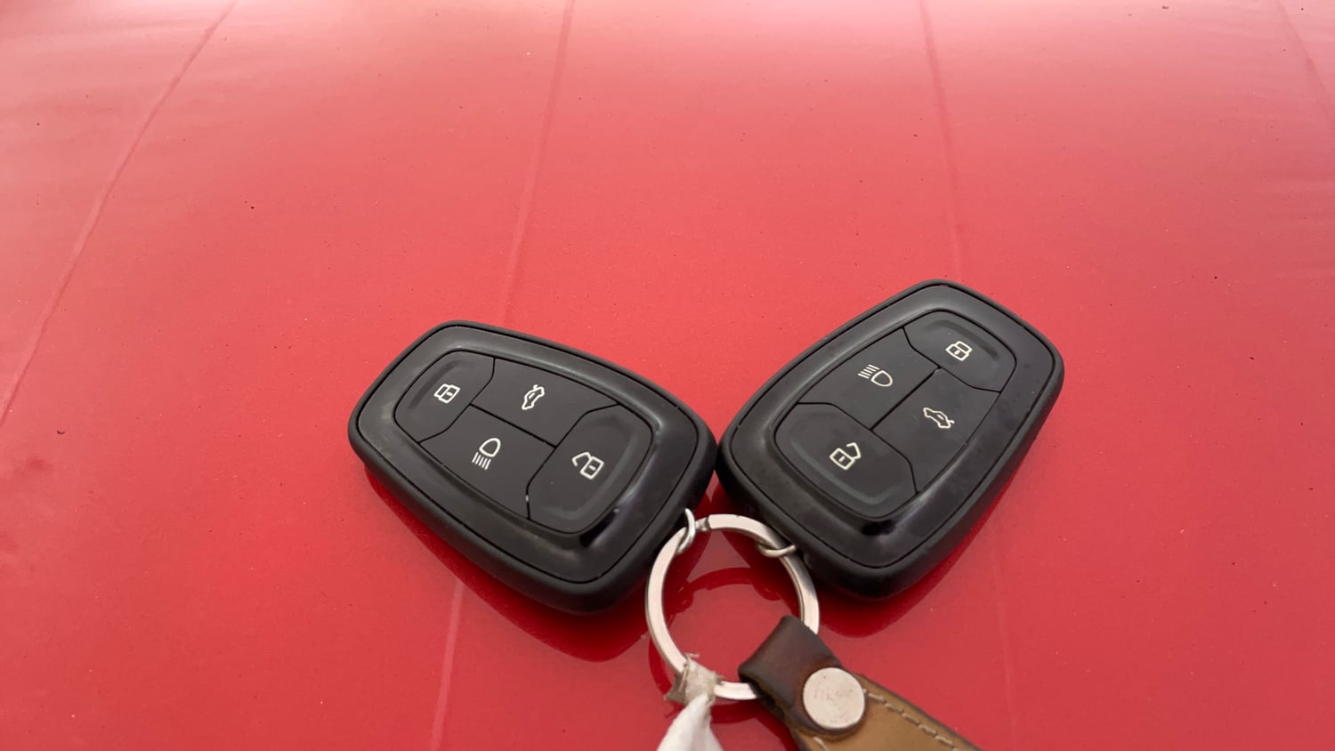 Used 2023 Tata Punch Creative Dual Tone AMT Sunroof Petrol Automatic extra CAR KEY VIEW