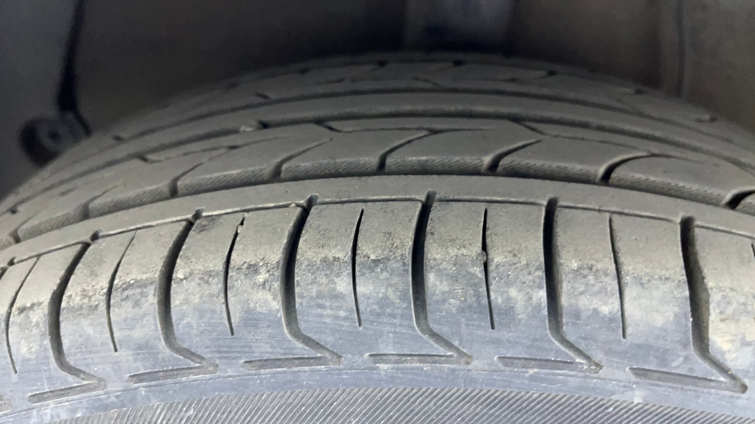 Used 2021 Hyundai Aura SX Plus 1.2 AMT Petrol Petrol Automatic tyres RIGHT REAR TYRE TREAD VIEW