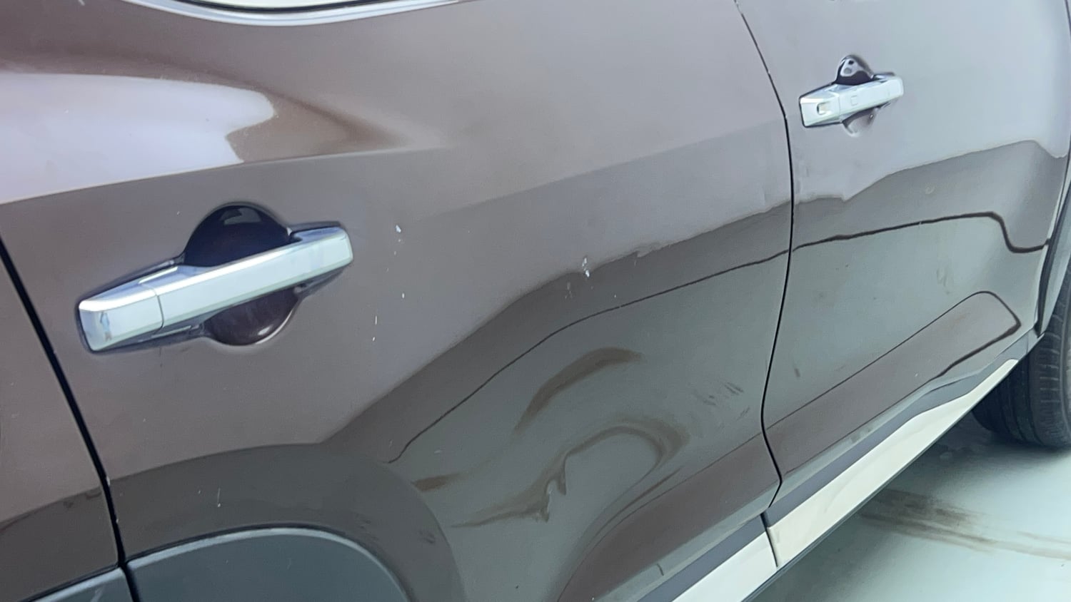 Used 2021 Nissan Magnite XV Premium Turbo CVT Petrol Automatic dents MINOR DENT