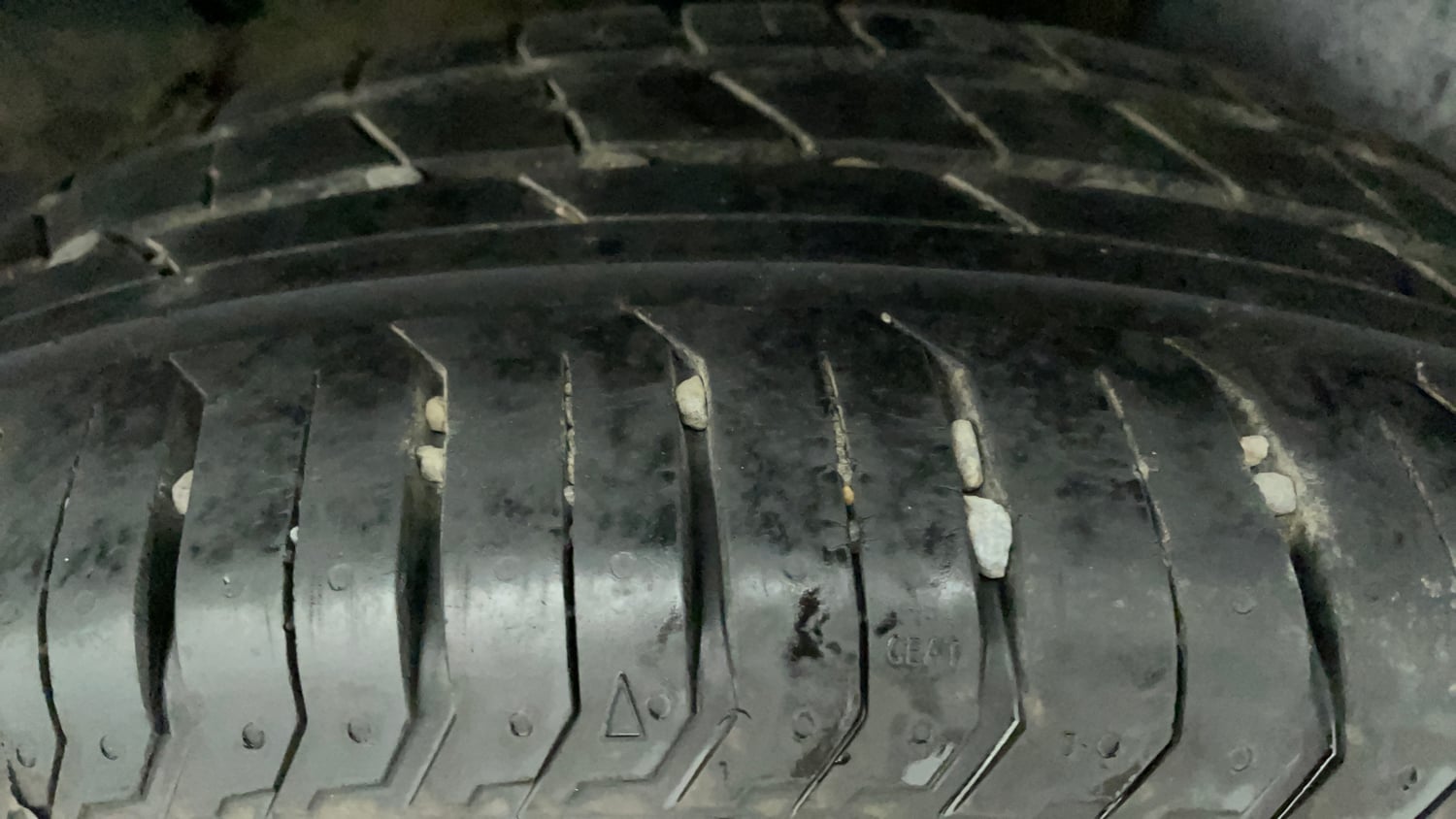 Used 2023 Tata Punch Adventure Rhythm Pack MT Petrol Manual tyres LEFT REAR TYRE TREAD VIEW