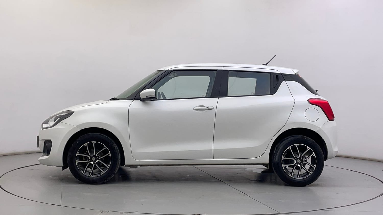 Used 2019 Maruti Suzuki Swift ZXi Plus AMT Petrol Automatic exterior LEFT SIDE VIEW