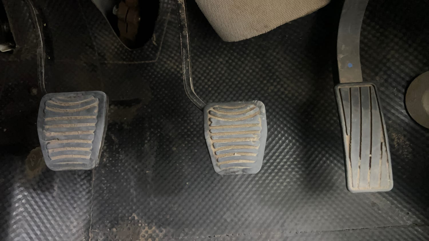 Used 2016 Mahindra KUV100 K8 6 STR Petrol Manual interior PEDALS VIEW