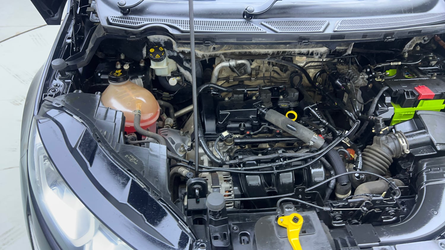 Used 2019 Ford EcoSport Titanium + 1.5L Ti-VCT AT Petrol Automatic engine ENGINE RIGHT SIDE VIEW