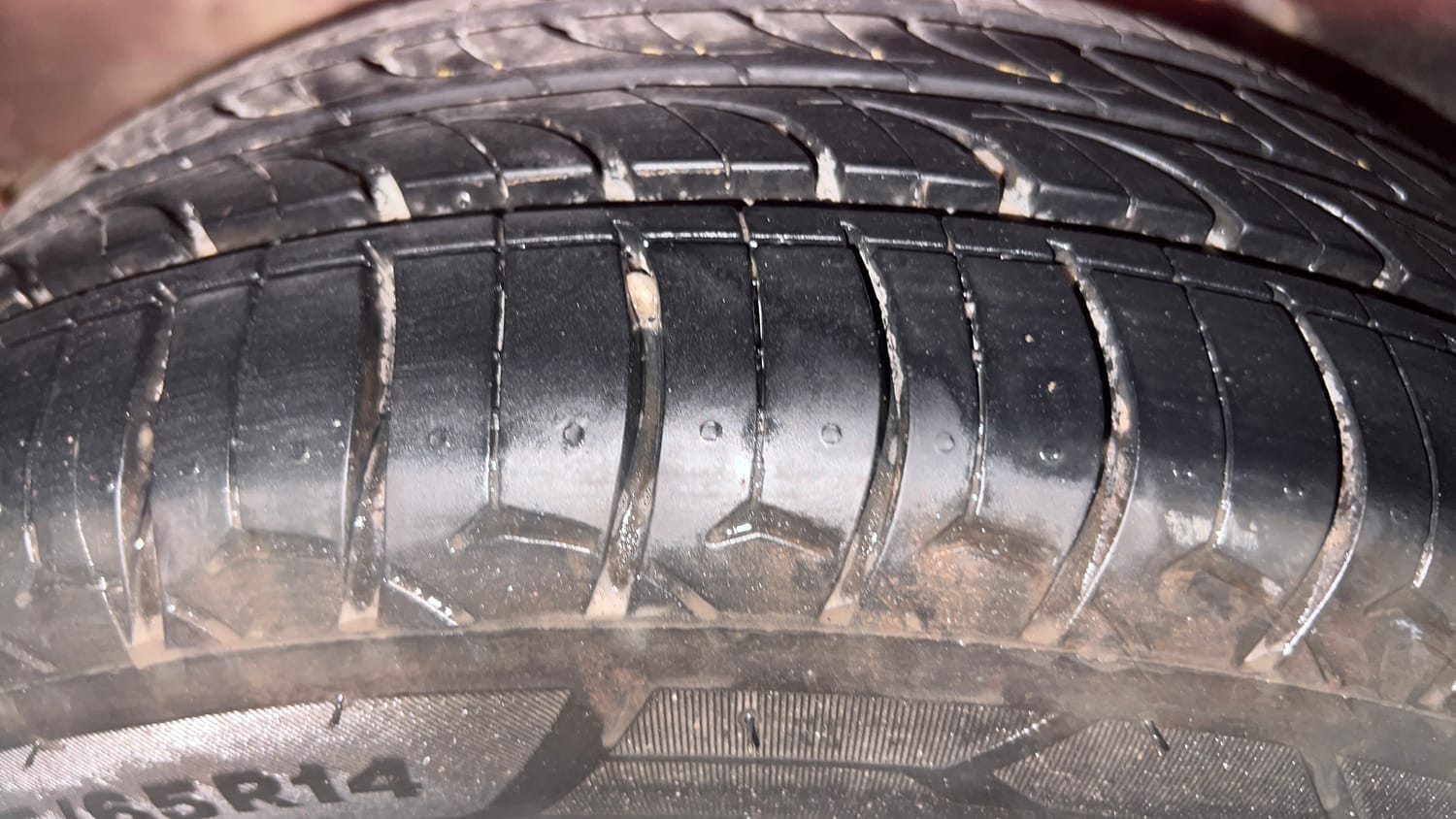 Used 2018 Tata Tiago Revotron XZA Petrol Automatic tyres RIGHT REAR TYRE TREAD VIEW
