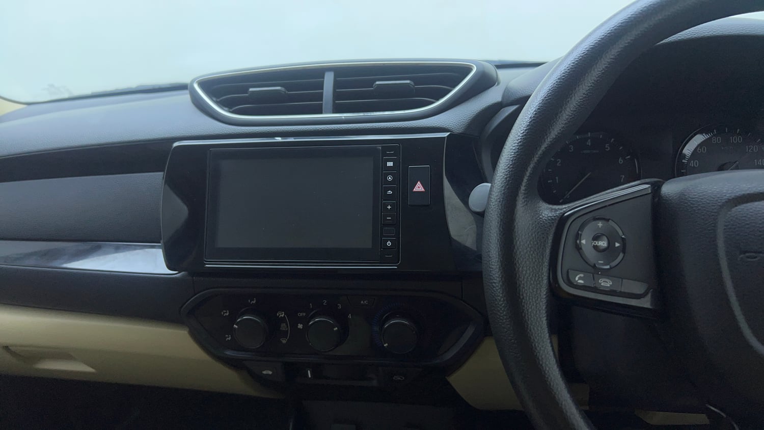 Used 2019 Honda Amaze 1.2 S MT Petrol Petrol Manual top_features Integrated (in-dash) music system