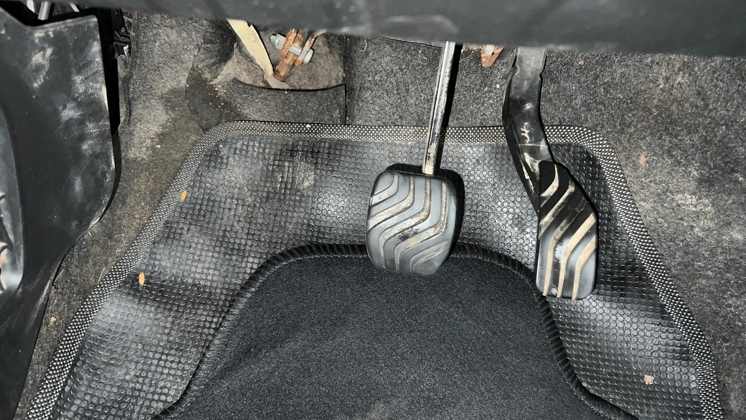Used 2021 Renault Kwid RXT 1.0 AMT Opt Petrol Automatic interior PEDALS VIEW