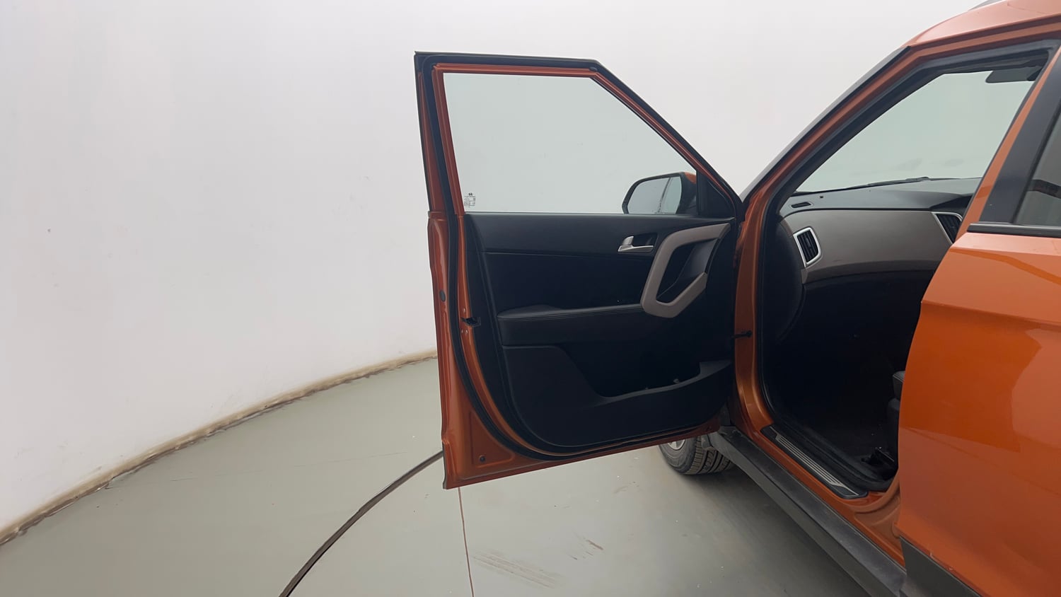 Used 2018 Hyundai Creta SX 1.6 CRDi (O) Diesel Manual interior LEFT FRONT DOOR OPEN VIEW