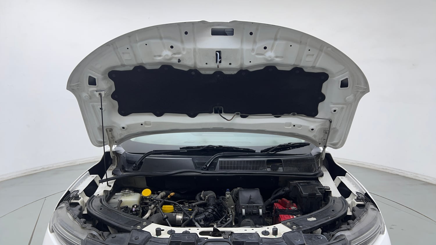 Used 2022 Renault Kiger RXZ Turbo CVT Petrol Automatic engine ENGINE & BONNET OPEN FRONT VIEW