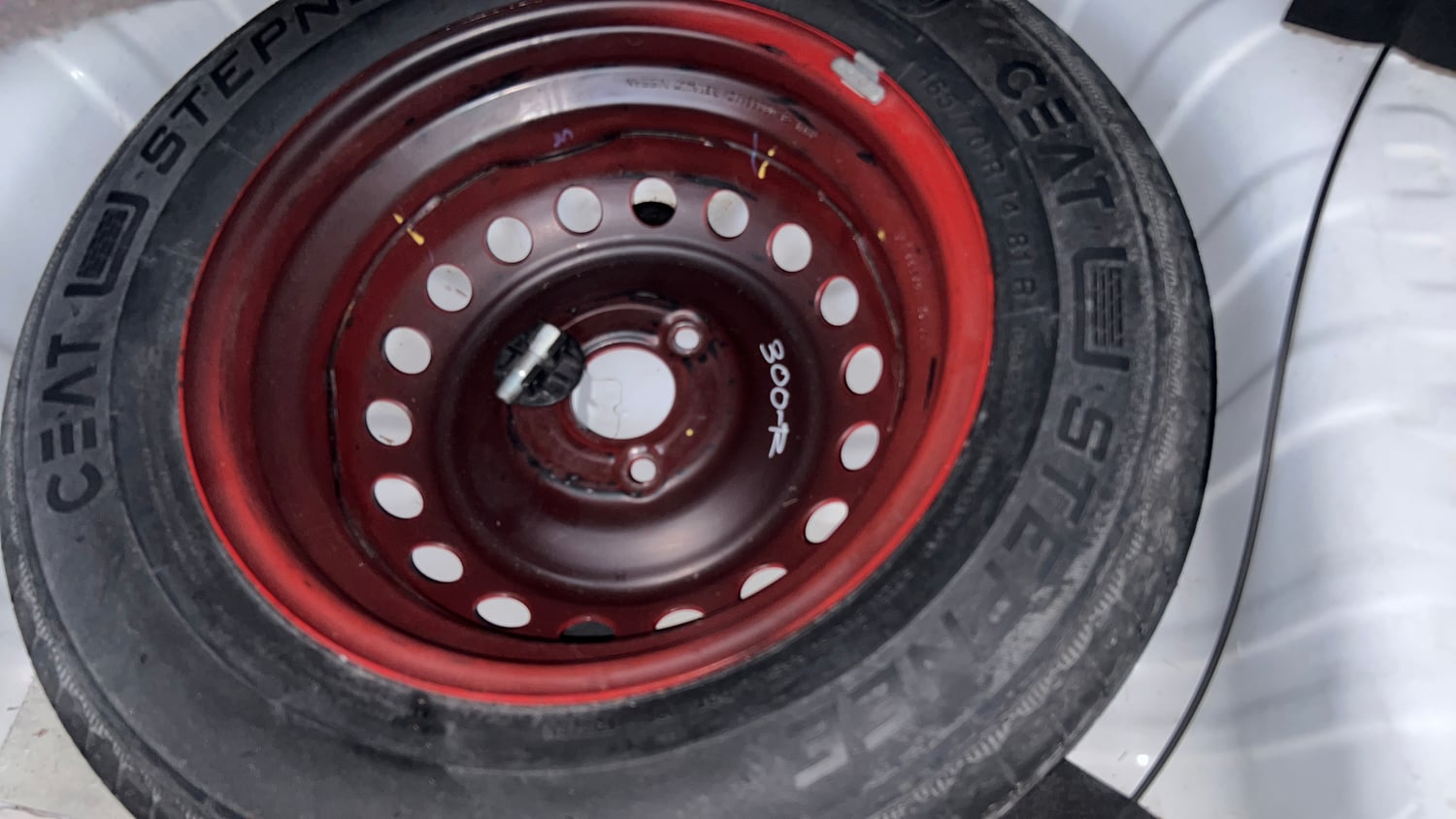 Used 2022 Renault Kwid RXT 1.0 Petrol Manual tyres SPARE TYRE VIEW