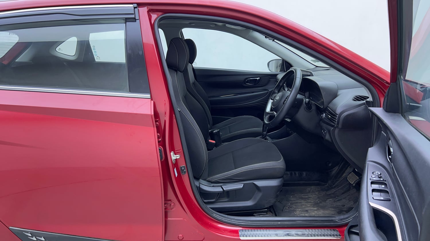 Used 2022 Hyundai i20 Asta (O) 1.2 IVT Petrol Automatic interior RIGHT SIDE FRONT DOOR CABIN VIEW