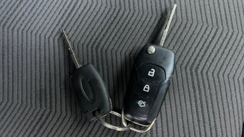 Used 2015 Ford Figo Titanium Plus 1.2 Ti-VCT Petrol Manual extra CAR KEY VIEW