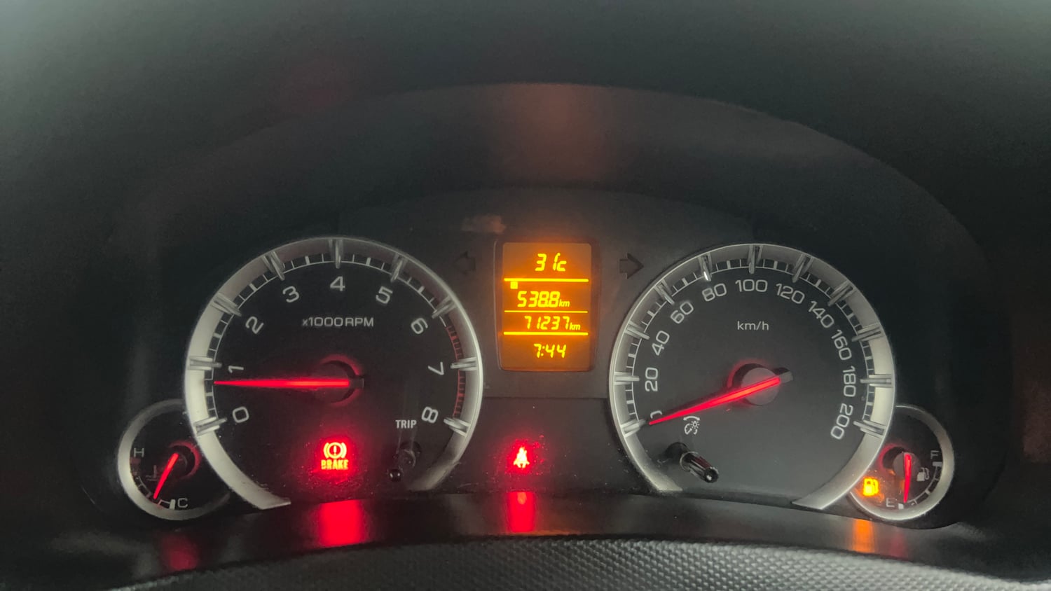 Used 2017 Maruti Suzuki Swift ZXi Petrol Manual interior CLUSTERMETER VIEW