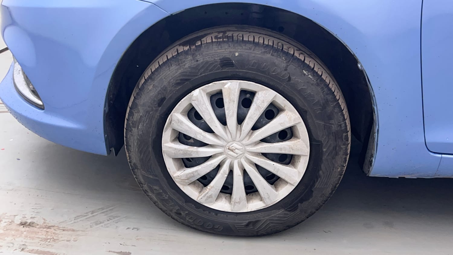 Used 2015 Maruti Suzuki Swift Dzire VXI Petrol Manual tyres LEFT FRONT TYRE RIM VIEW