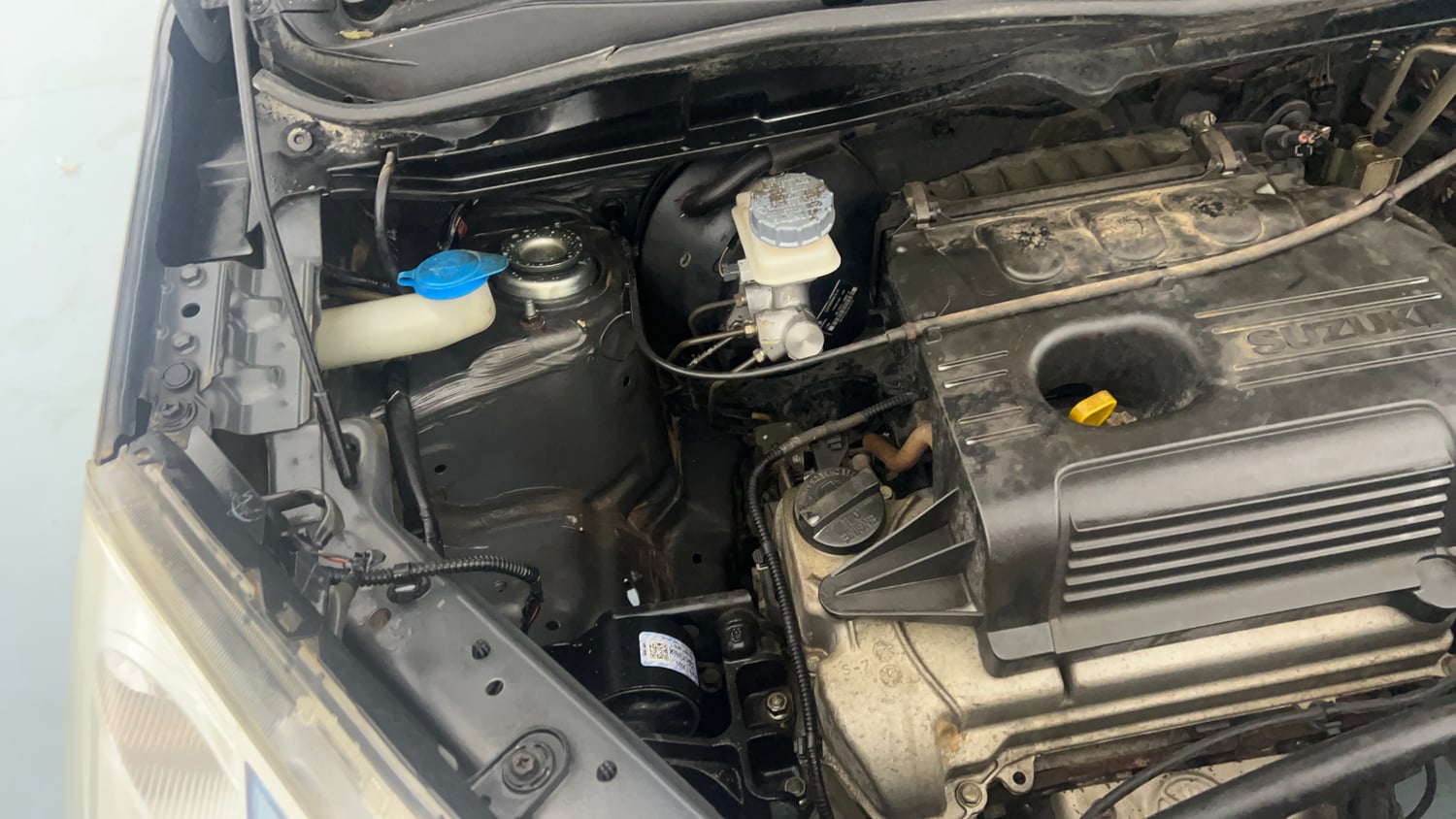 Used 2015 Maruti Suzuki Wagon R VXI Petrol Manual engine ENGINE RIGHT SIDE VIEW