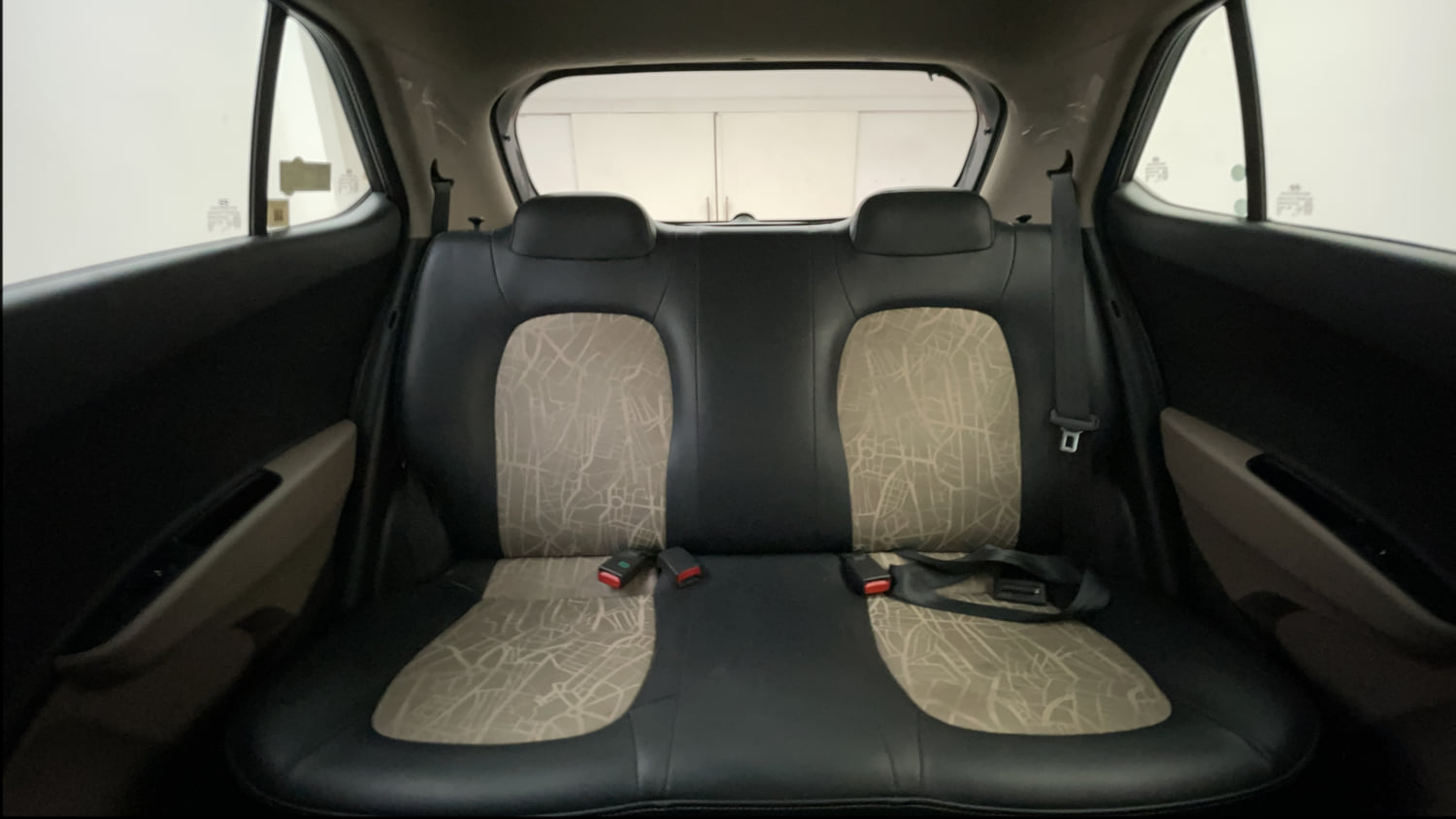 Used 2018 Hyundai Grand i10 Magna 1.2 Kappa VTVT Petrol Manual interior REAR SEAT CONDITION VIEW