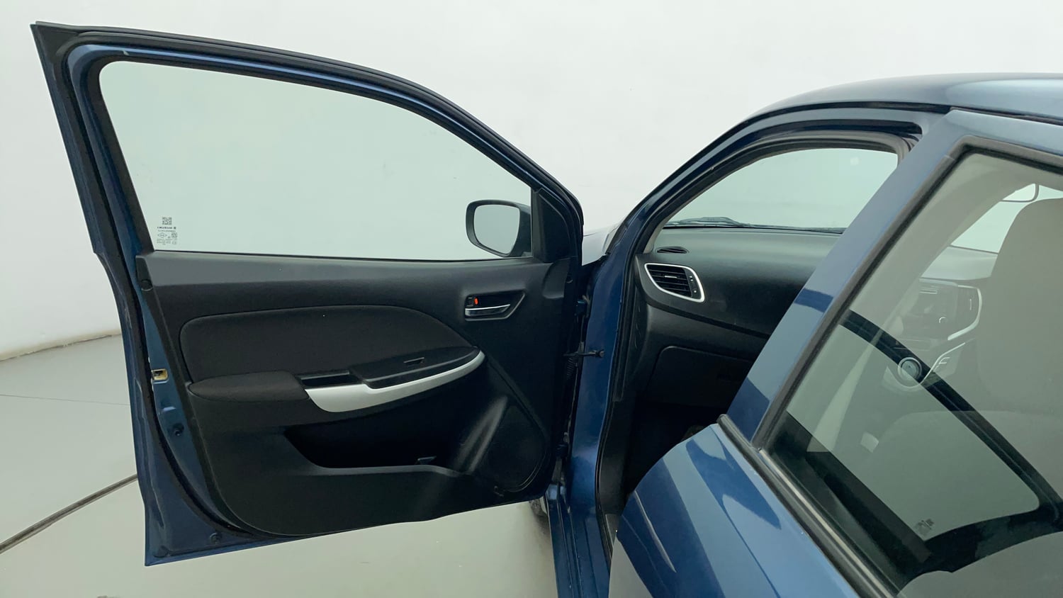 Used 2017 Maruti Suzuki Baleno Delta 1.2 Petrol Manual interior LEFT FRONT DOOR OPEN VIEW