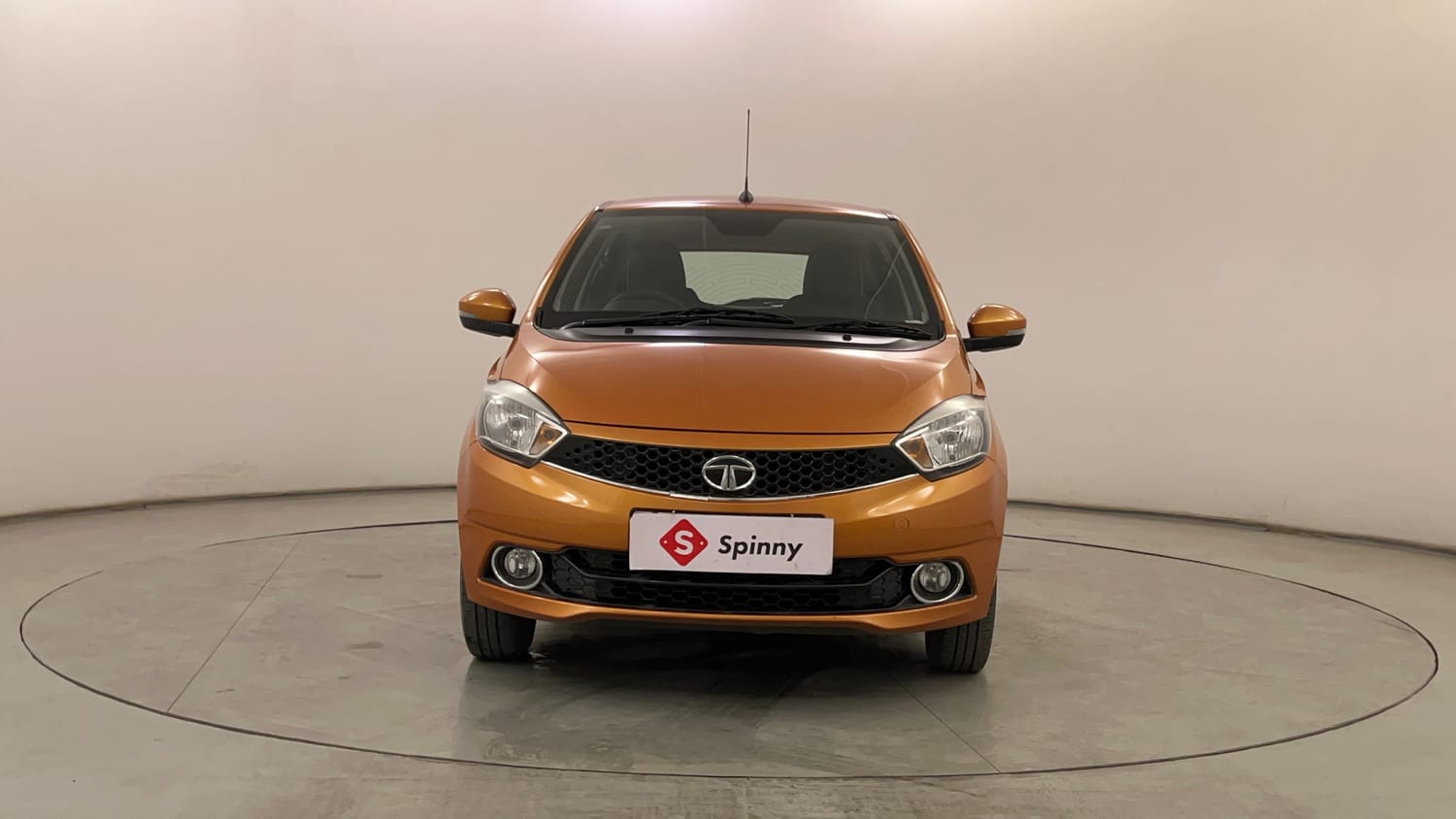 Used 2018 Tata Tiago Revotron XZ Petrol Manual exterior FRONT VIEW