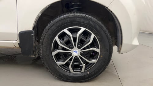 Used 2014 Maruti Suzuki Alto 800 Lxi Petrol Manual tyres RIGHT FRONT TYRE RIM VIEW