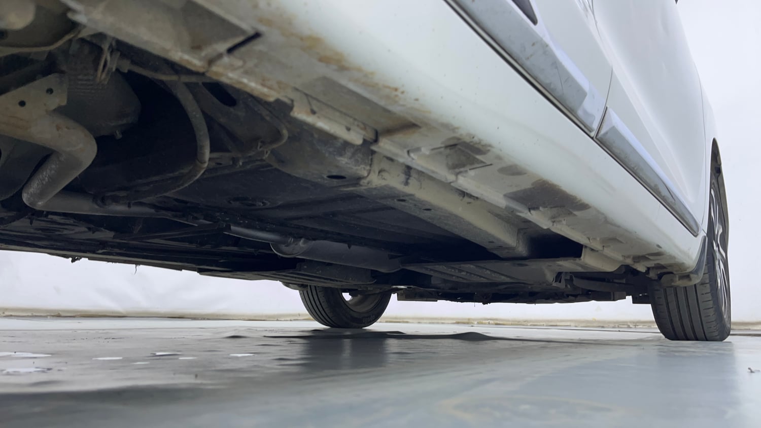 Used 2023 Maruti Suzuki Baleno Alpha AGS Petrol Automatic extra REAR RIGHT UNDERBODY VIEW